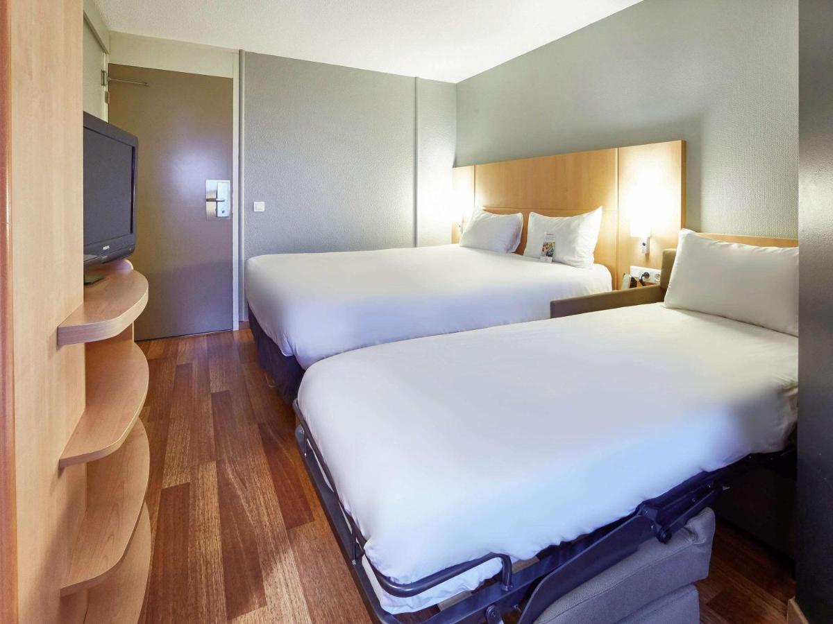 Hotel Ibis Haguenau Strasbourg Nord Esterno foto